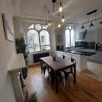 Luxury 2 Bedroom Clifton Duplex בריסטול