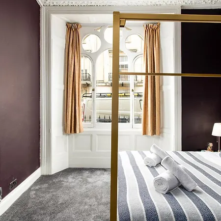 Luxury 2 Bedroom Clifton Duplex Lägenhet *
